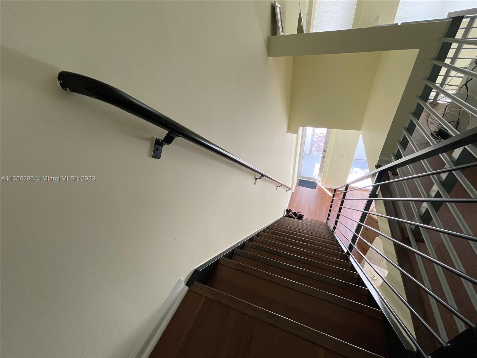 LOFTS AT MAYFAIR CONDO - Residential Lease