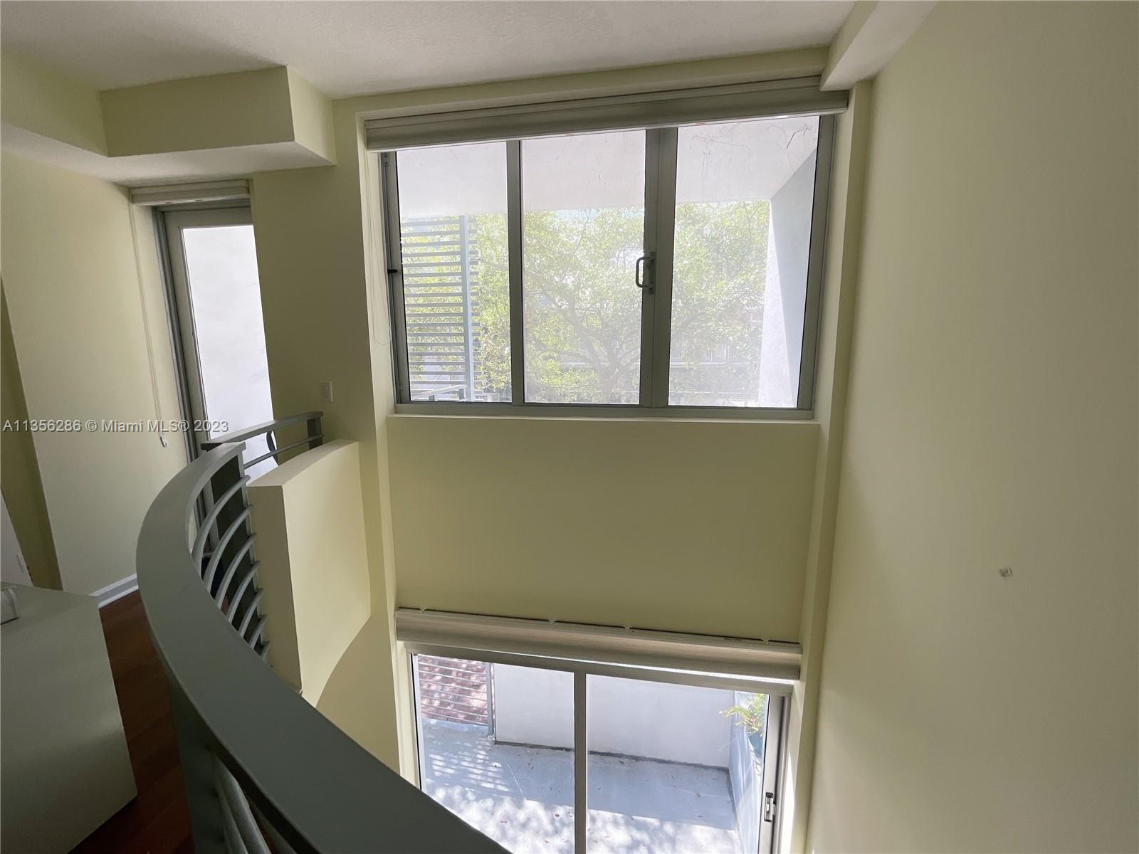 LOFTS AT MAYFAIR CONDO - Residential Lease