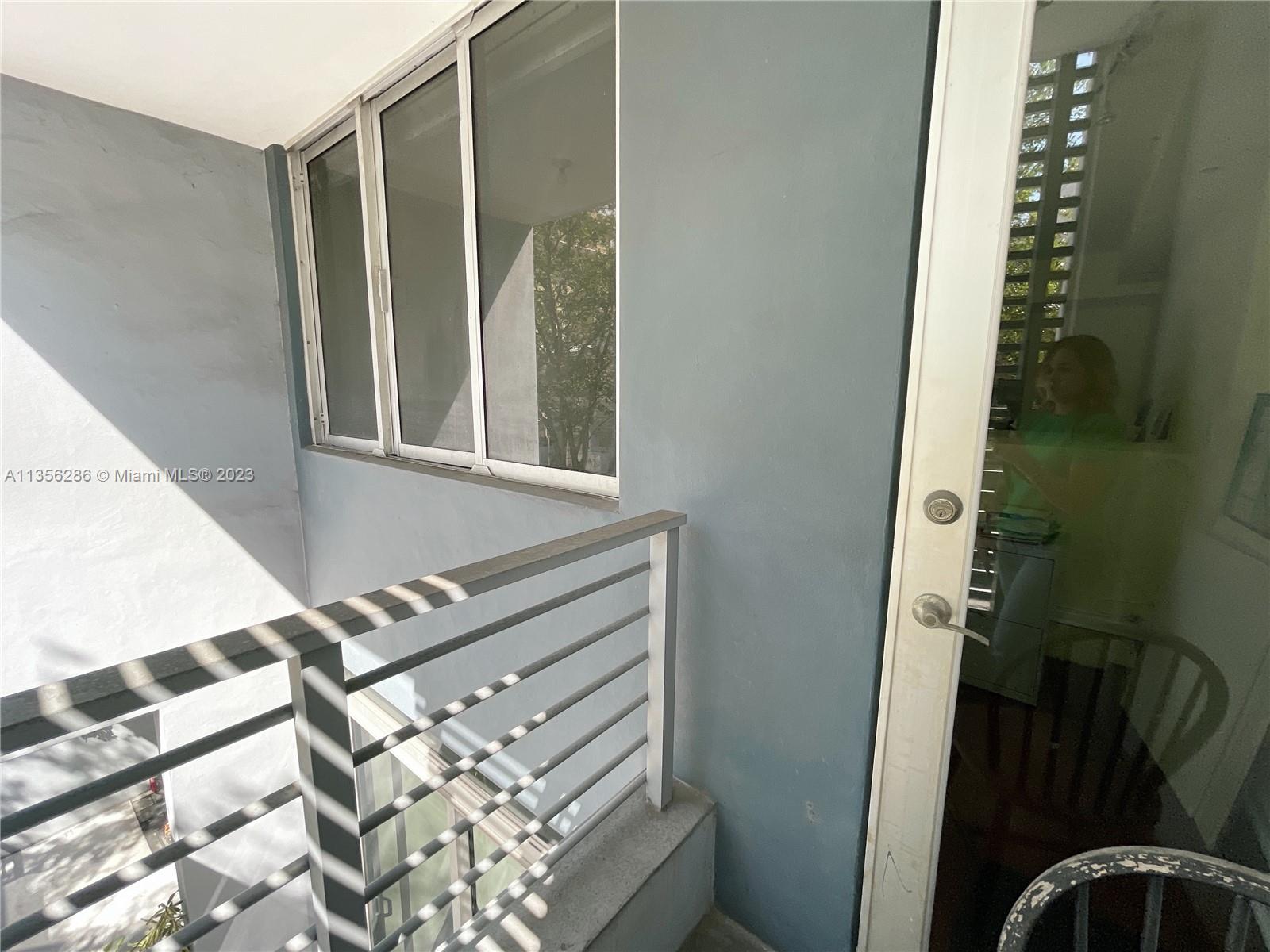 LOFTS AT MAYFAIR CONDO - Residential Lease