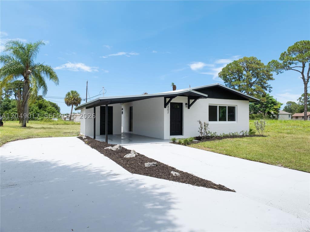 Photo of 3802 Avenue N, Fort Pierce, FL 34947 (MLS # A12049017)