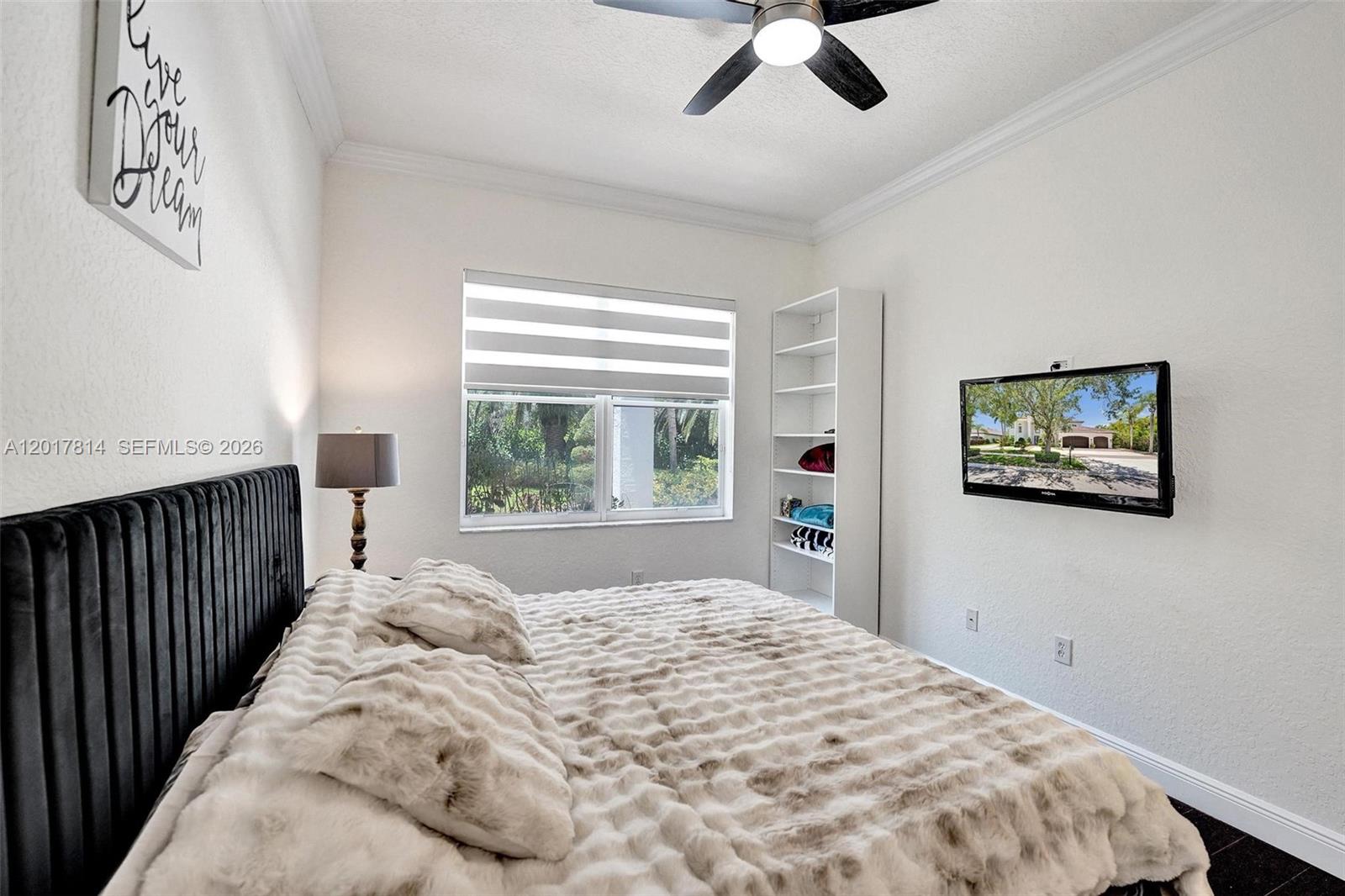 SUNSET LAKES PLAT TWO - Residential