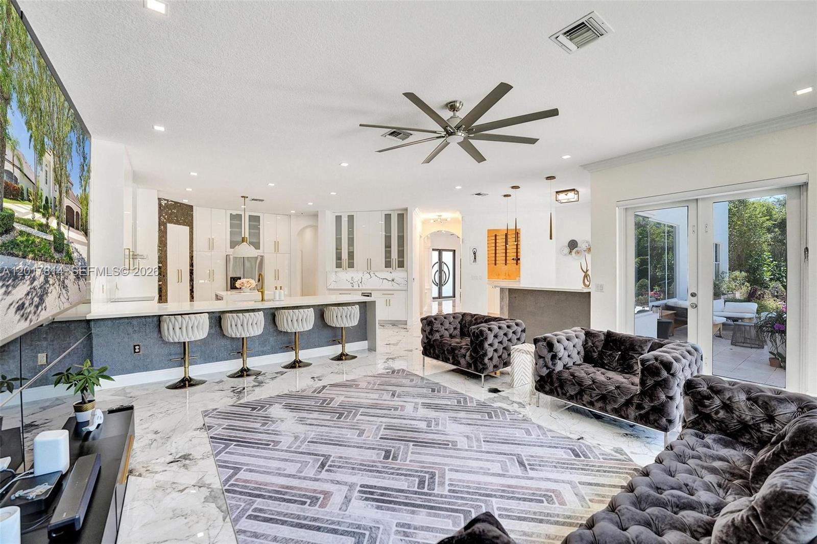 SUNSET LAKES PLAT TWO - Residential
