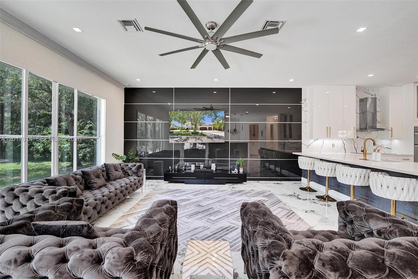 SUNSET LAKES PLAT TWO - Residential
