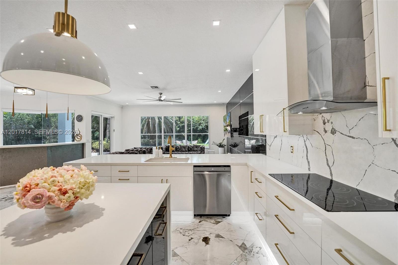 SUNSET LAKES PLAT TWO - Residential