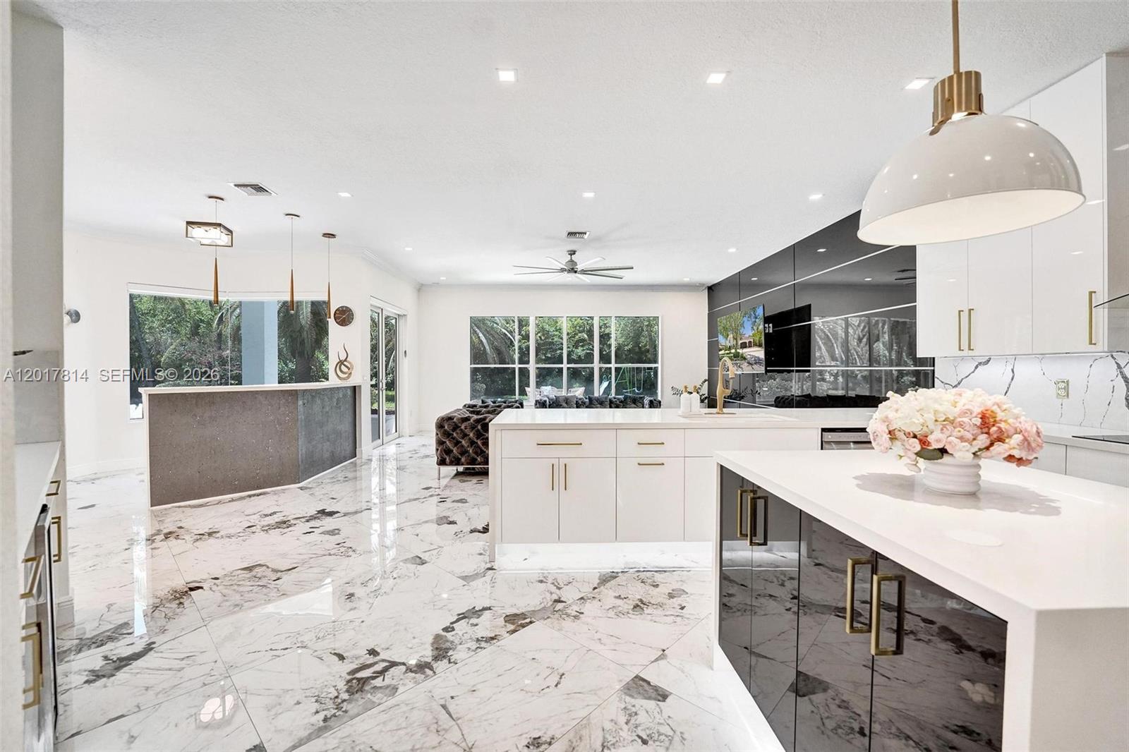SUNSET LAKES PLAT TWO - Residential