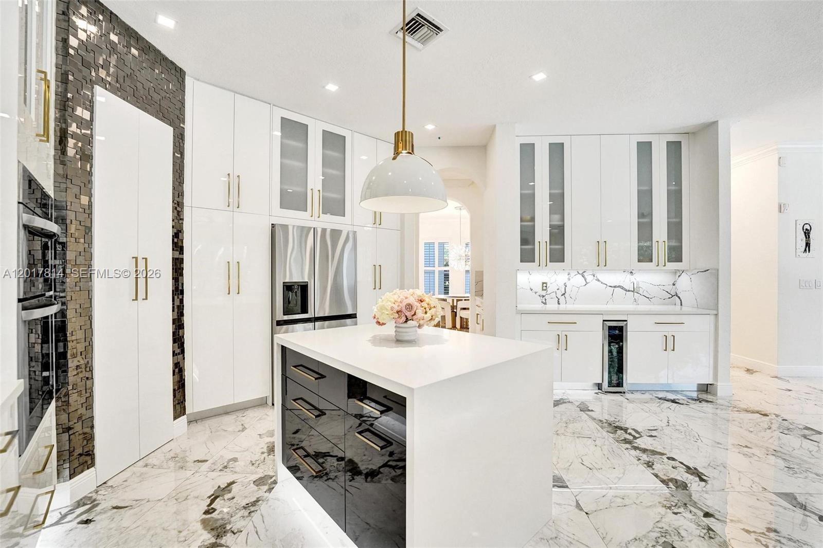 SUNSET LAKES PLAT TWO - Residential