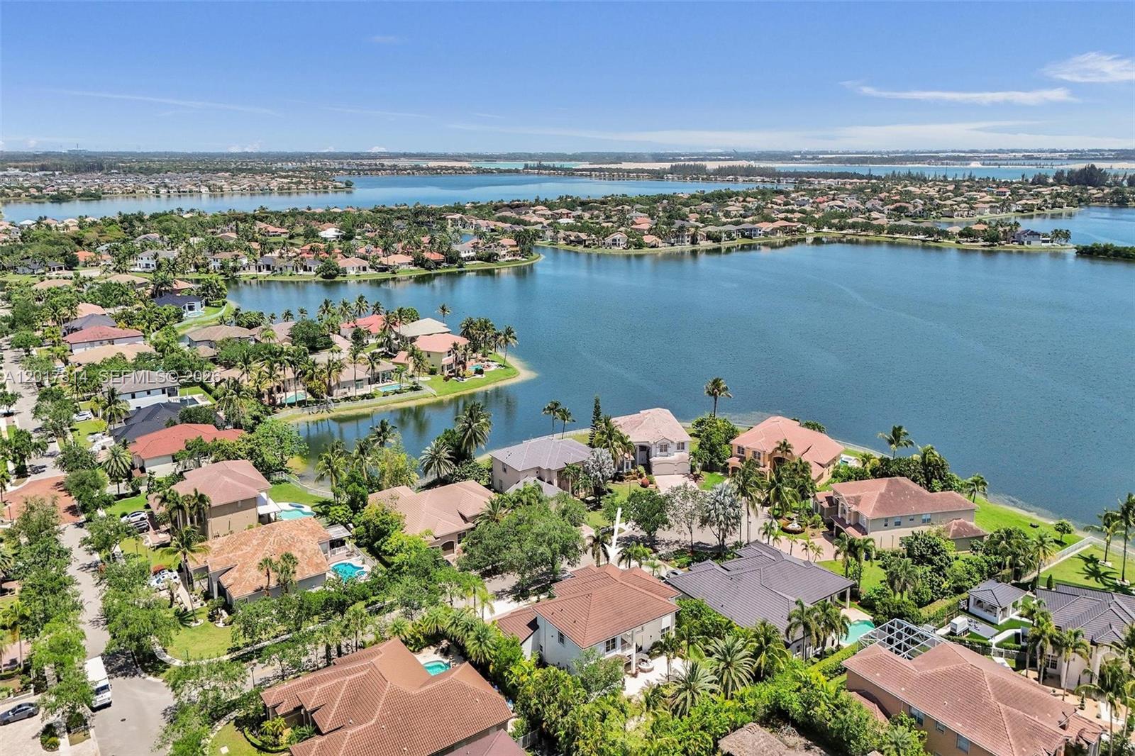 SUNSET LAKES PLAT TWO - Residential