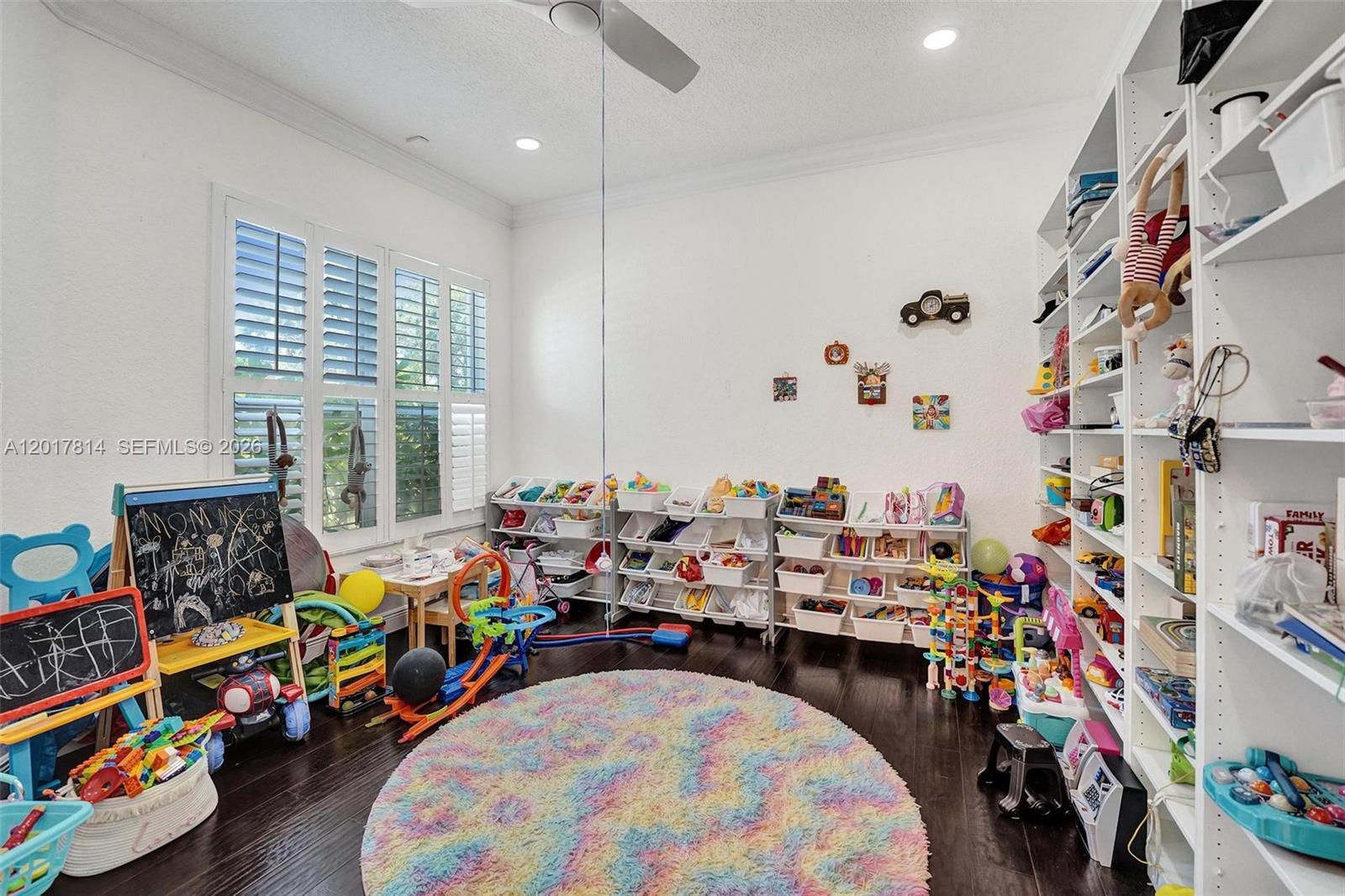 SUNSET LAKES PLAT TWO - Residential