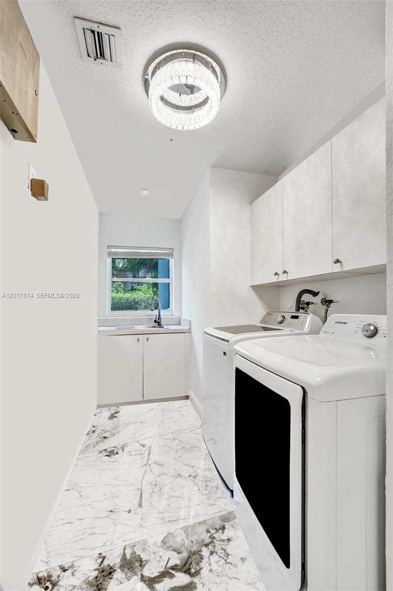 SUNSET LAKES PLAT TWO - Residential