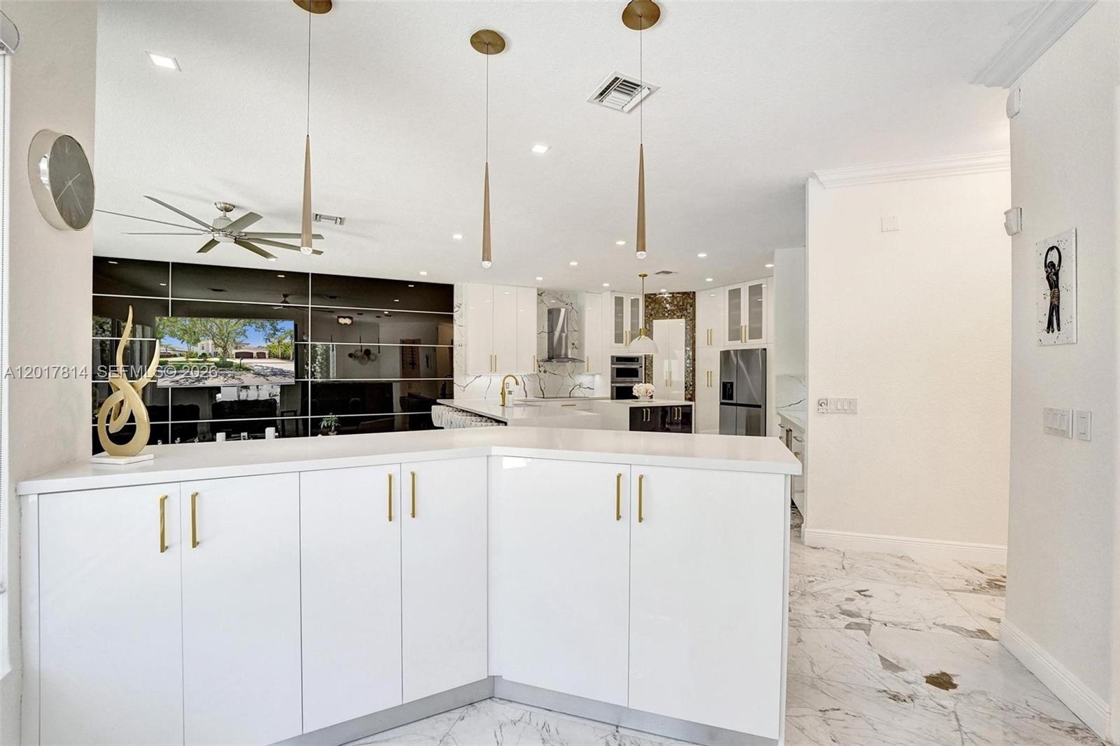 SUNSET LAKES PLAT TWO - Residential