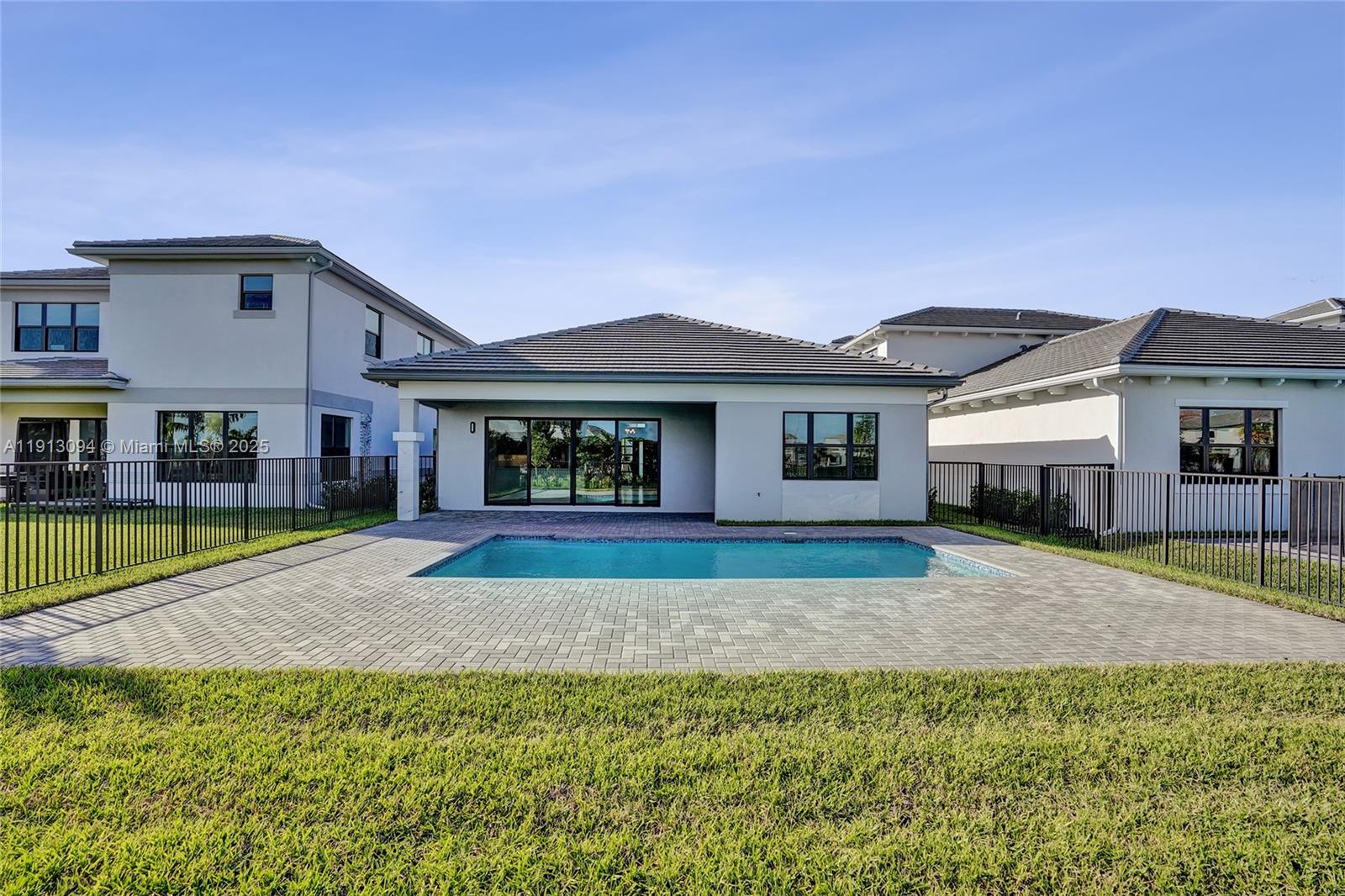 APEX at AVENIR POD - Residential