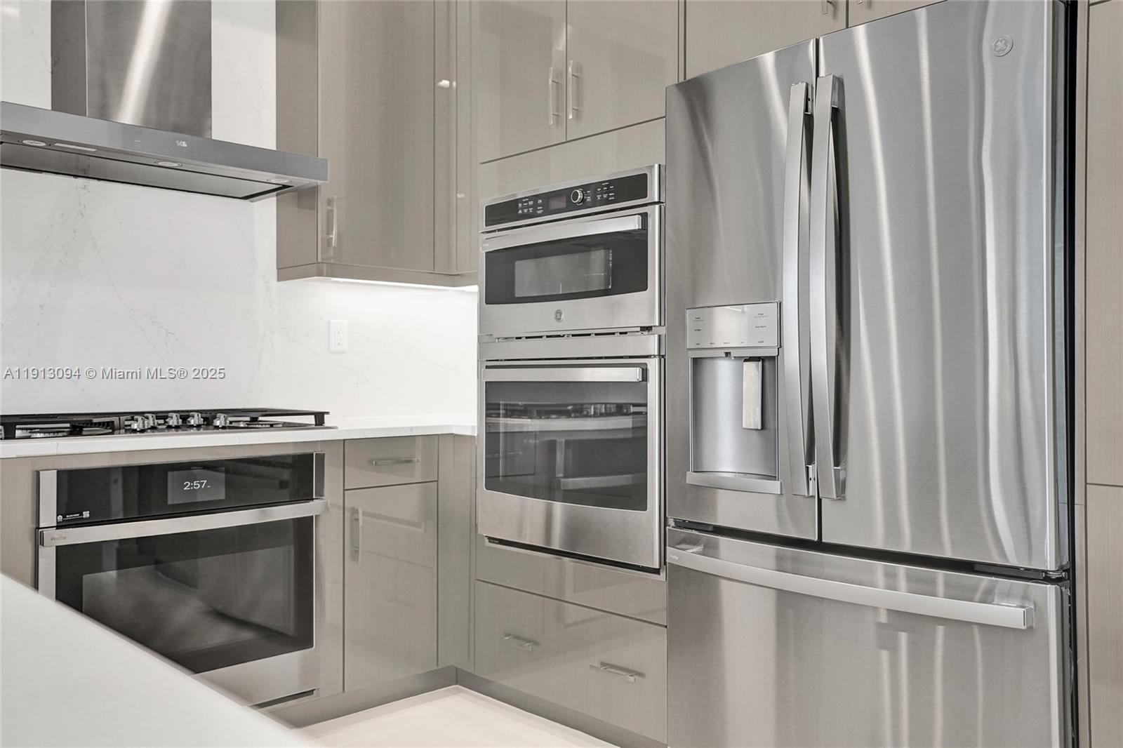 APEX at AVENIR POD - Residential