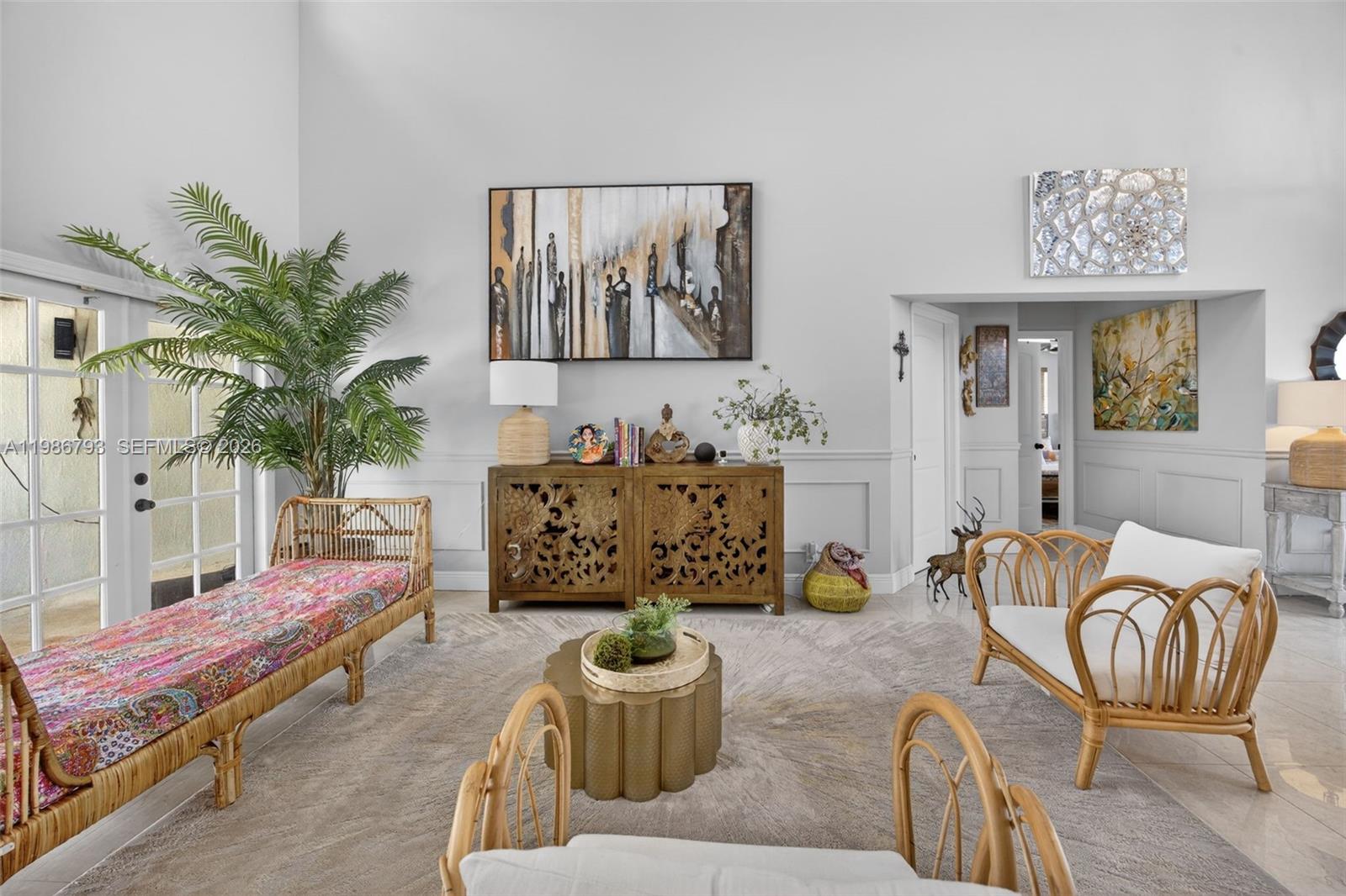 THE MANSIONS - Residential