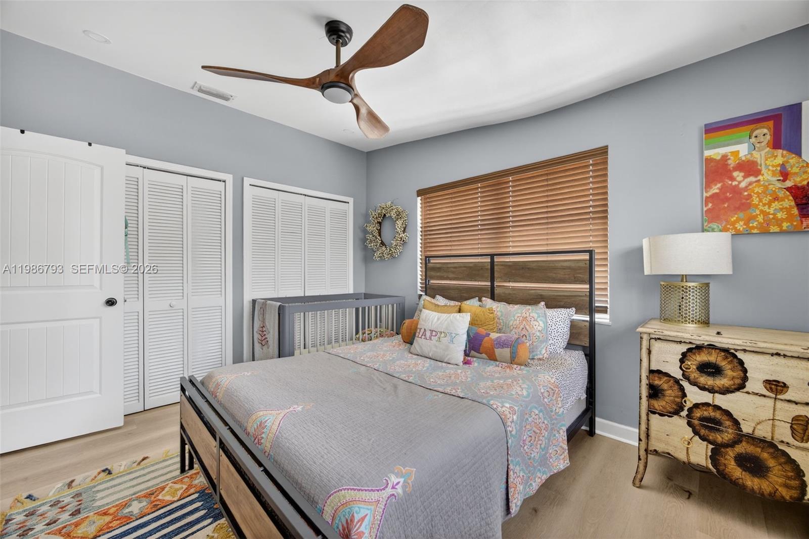 THE MANSIONS - Residential