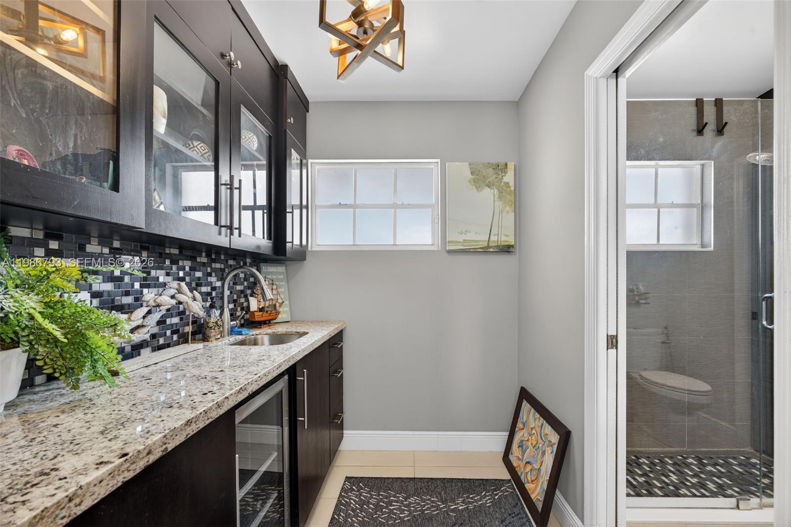 THE MANSIONS - Residential