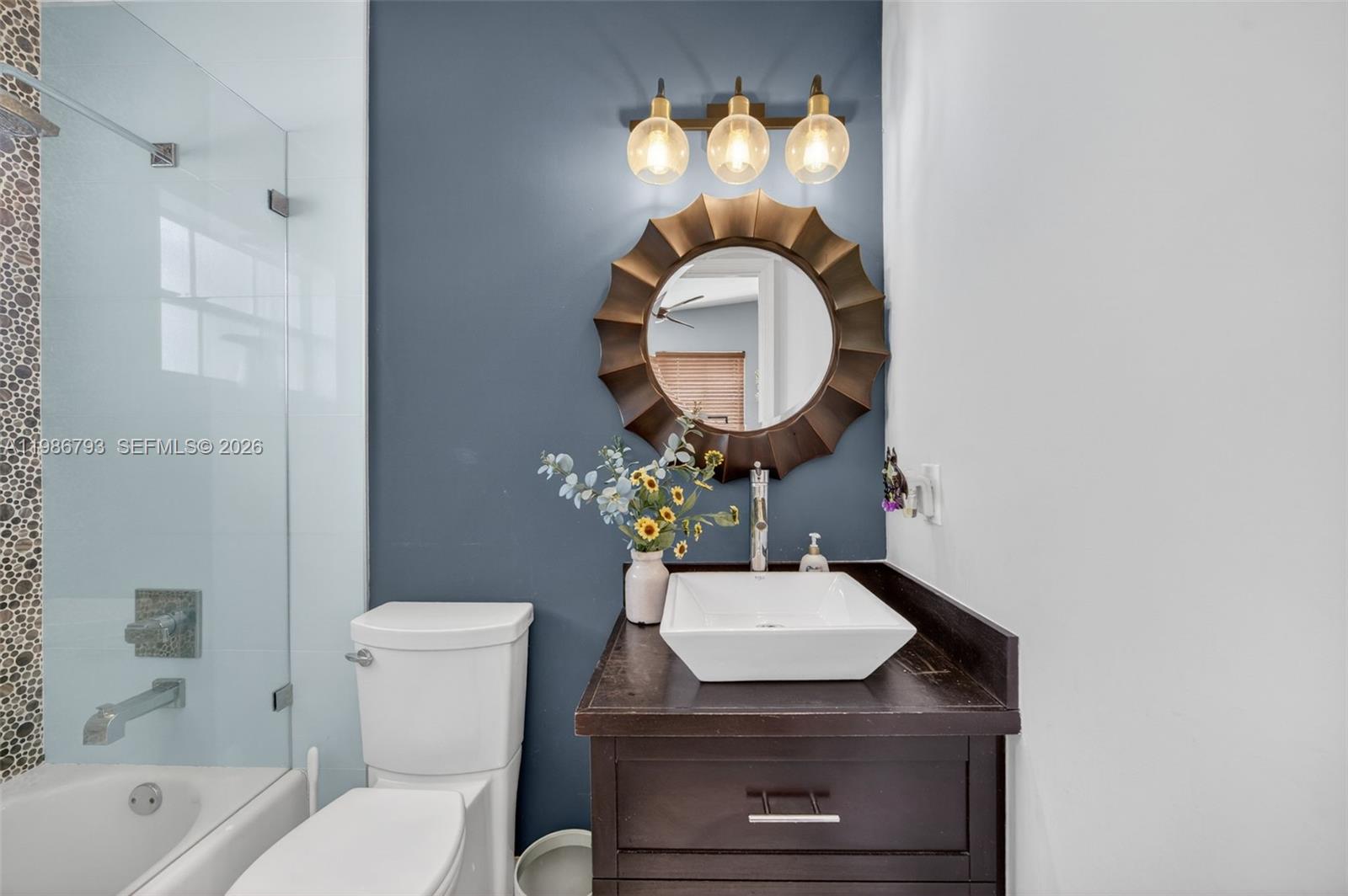 THE MANSIONS - Residential