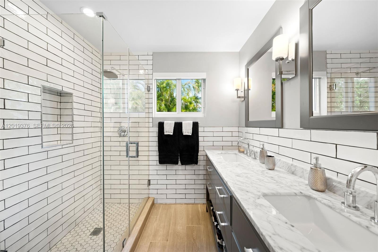 PALMETTO COURT - Residential