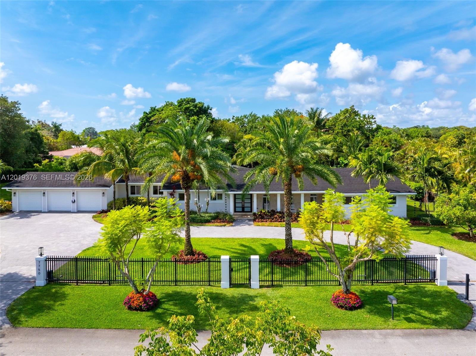 PALMETTO COURT - Residential