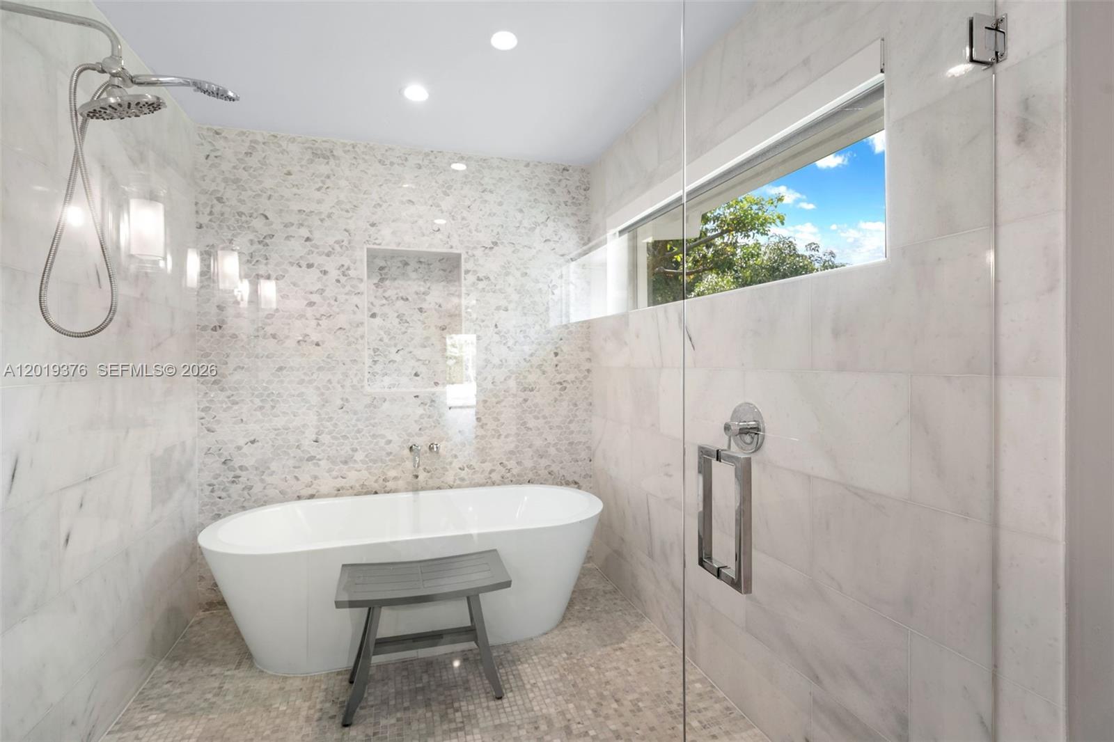 PALMETTO COURT - Residential