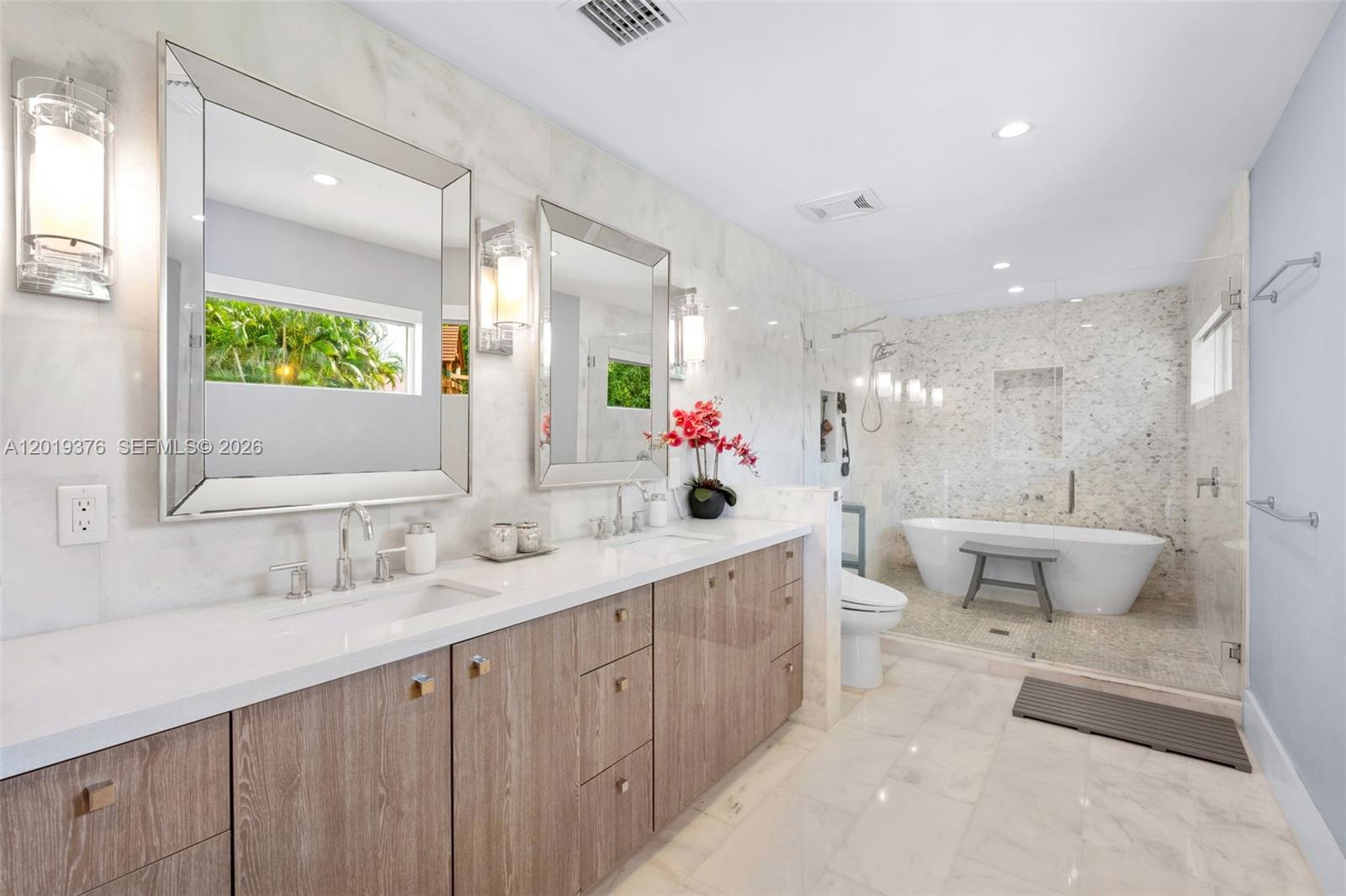 PALMETTO COURT - Residential