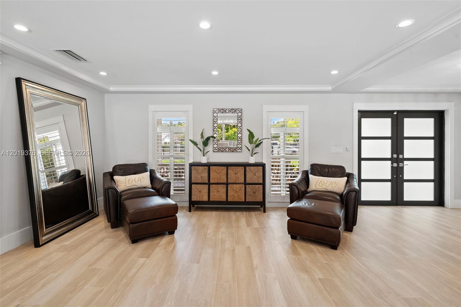 PALMETTO COURT - Residential