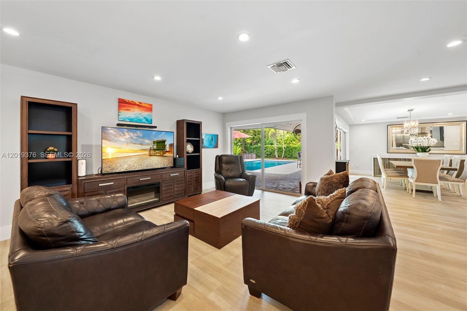 PALMETTO COURT - Residential