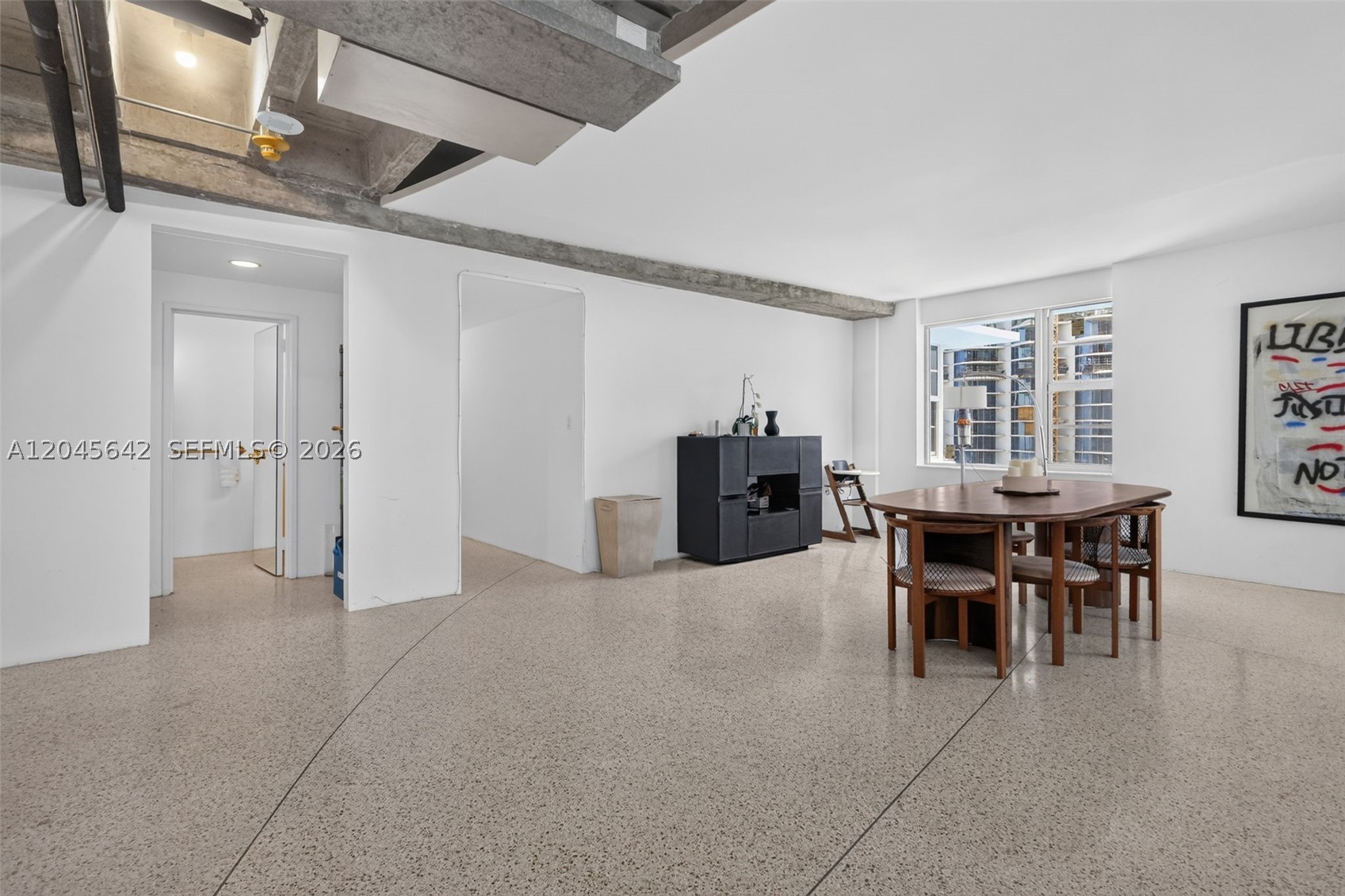 5255 Collins Ave 12E