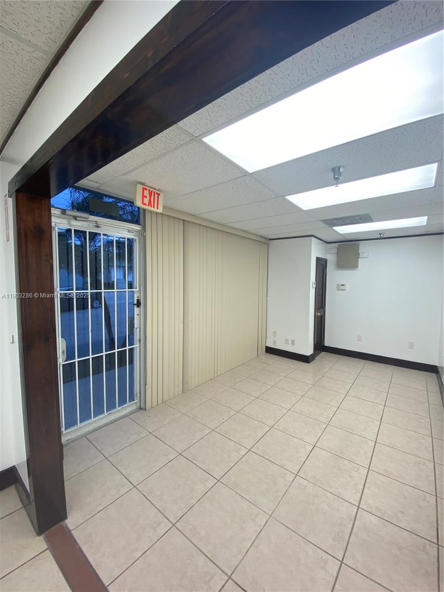 8202 NW 70th St 6994