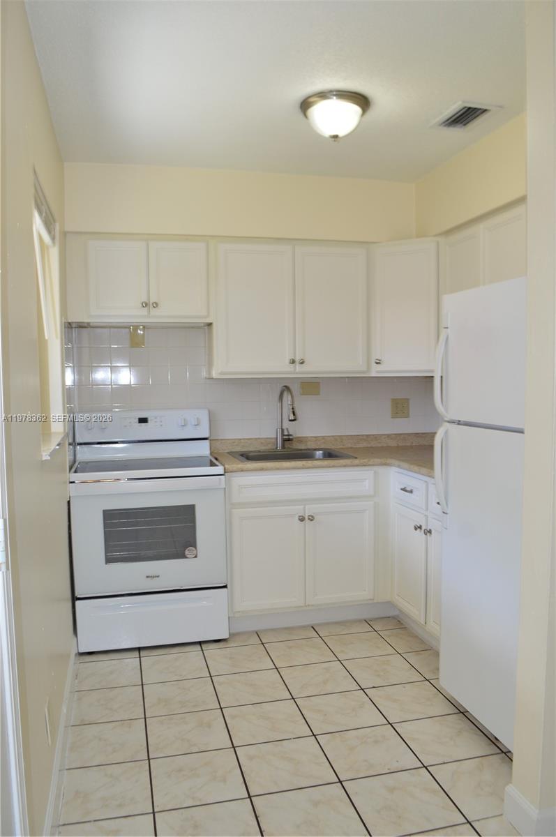 RIVERSIDE NO 2 - Residential Lease