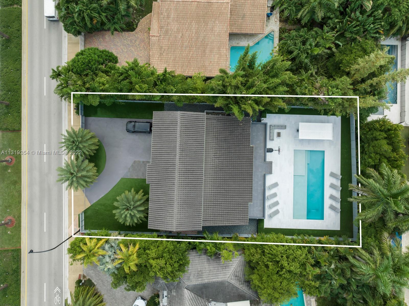 GOLDEN BEACH SEC C - Residential