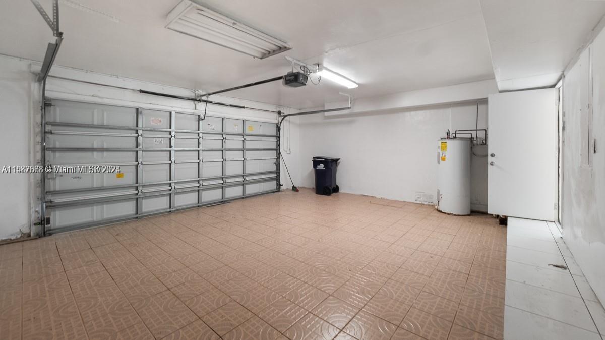 KENDALL TRAILS SUB - Residential Lease