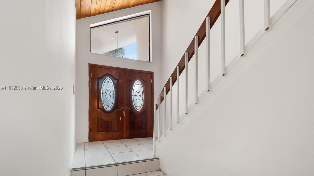 KENDALL TRAILS SUB - Residential Lease