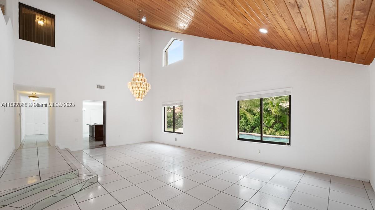 KENDALL TRAILS SUB - Residential Lease