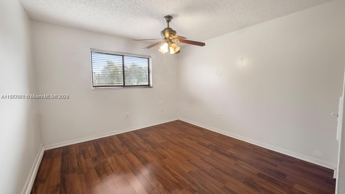 KENDALL TRAILS SUB - Residential Lease