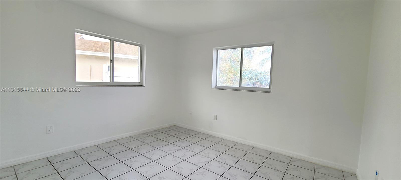 SUNNY GARDENS ESTATES I - Residential Lease