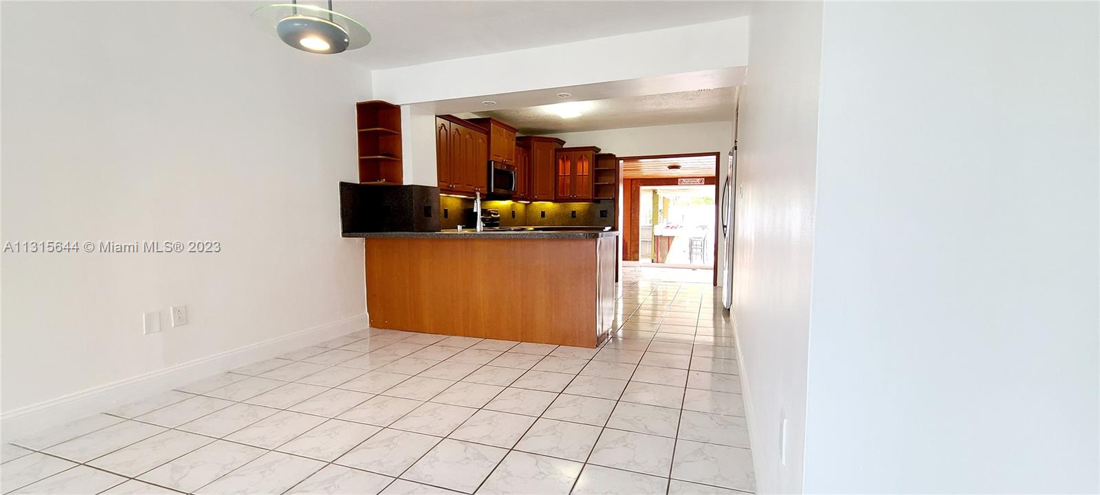 SUNNY GARDENS ESTATES I - Residential Lease