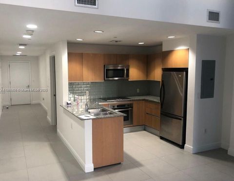 1050 Brickell Ave 1618 Miami FL 33131