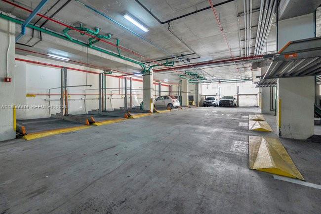 LAWRENCE ESTATE LAND CO - Residential Lease