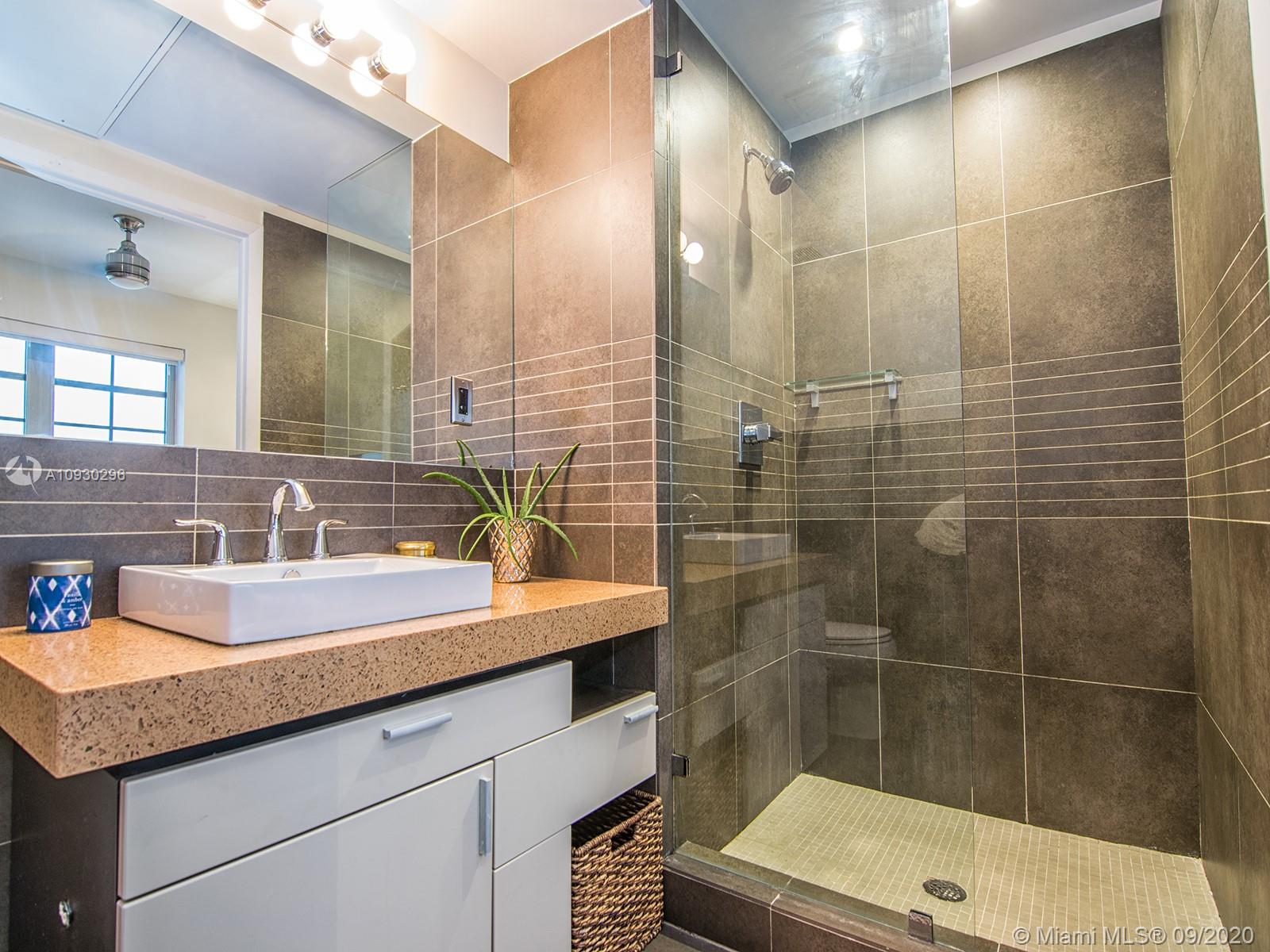 ARTECITY GOVERNOR CONDO - Residential