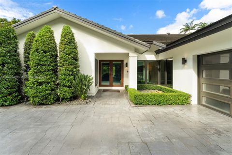 A home in Pinecrest