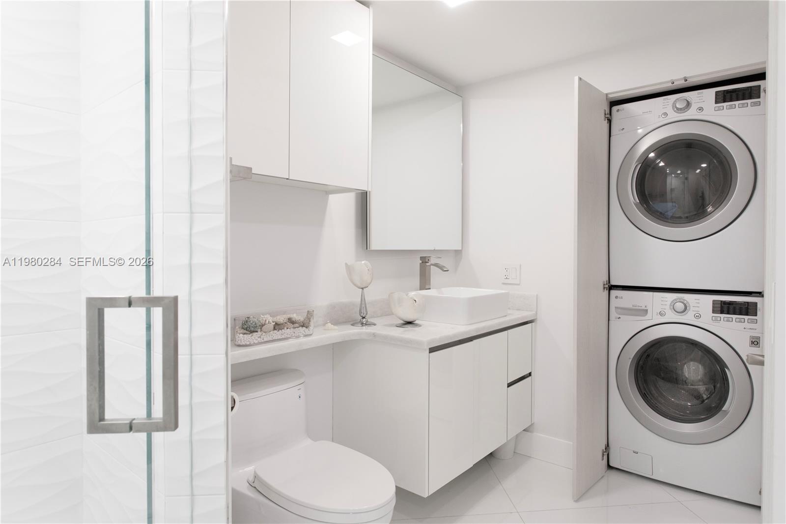 GREEN DIAMOND CONDO - Residential