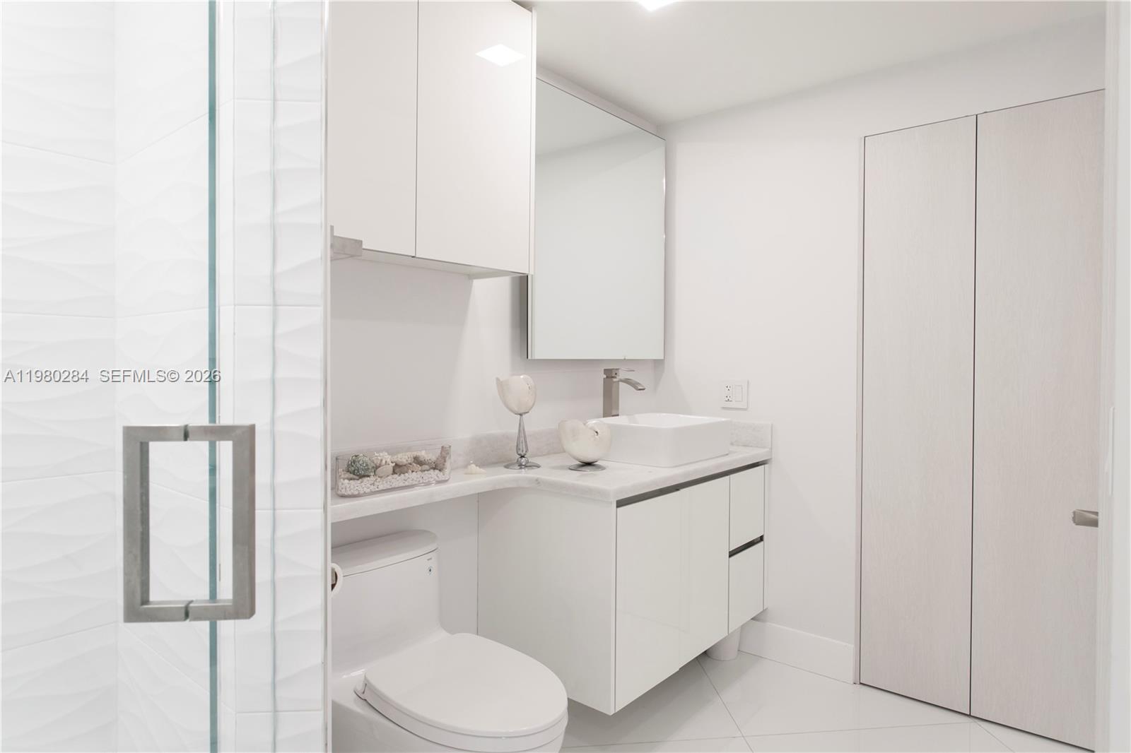 GREEN DIAMOND CONDO - Residential