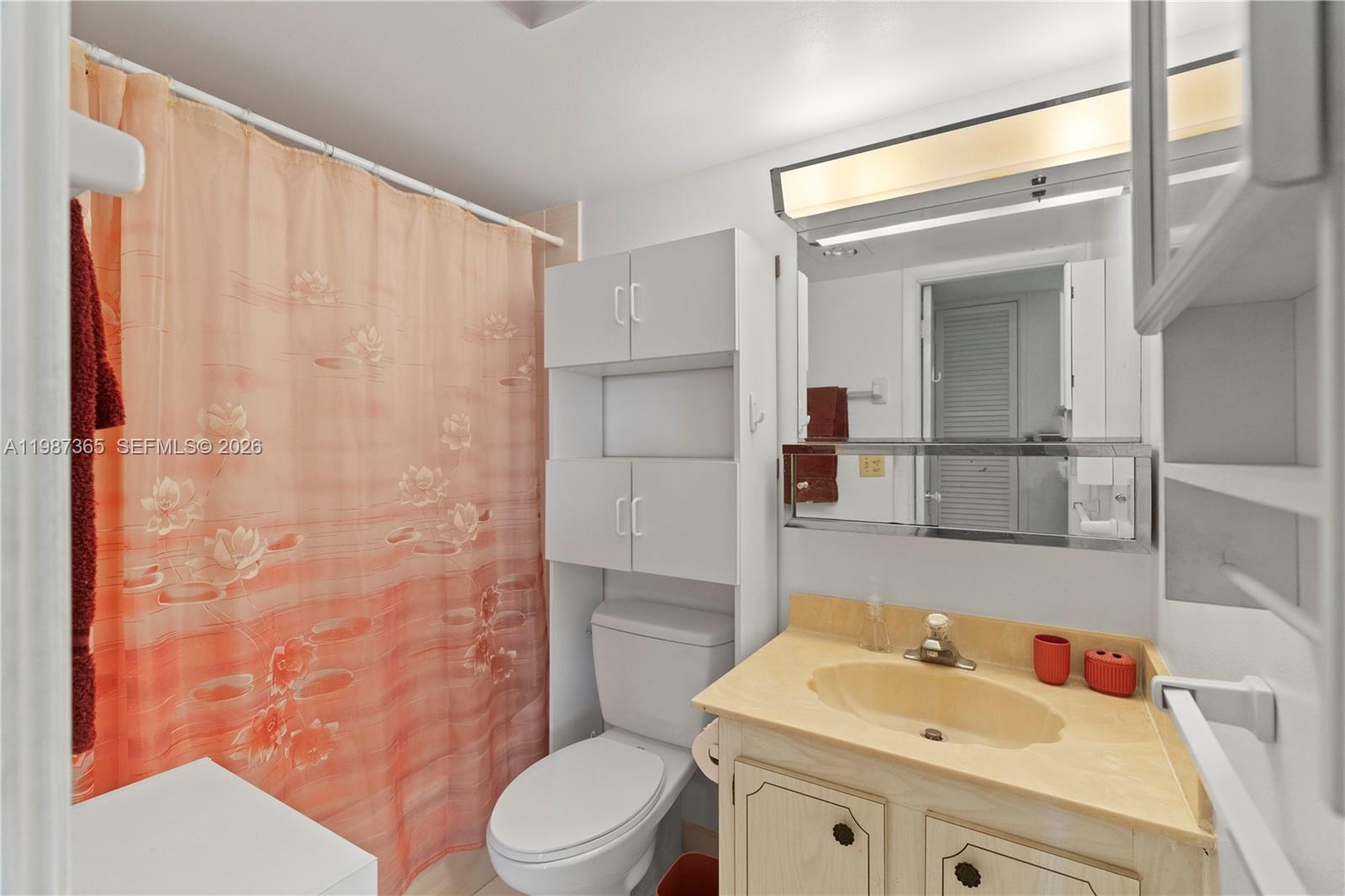 NORTH GARDEN CONDO OF DEE - Residential