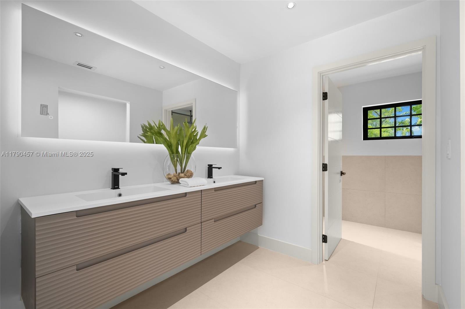 CORAL GABLES SEC B - Residential