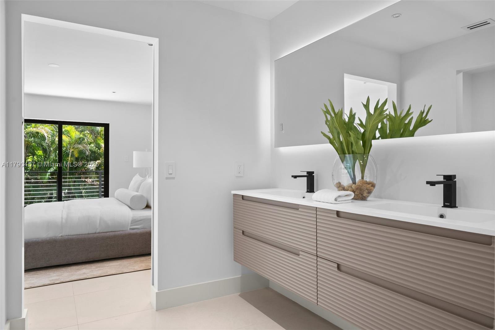 CORAL GABLES SEC B - Residential