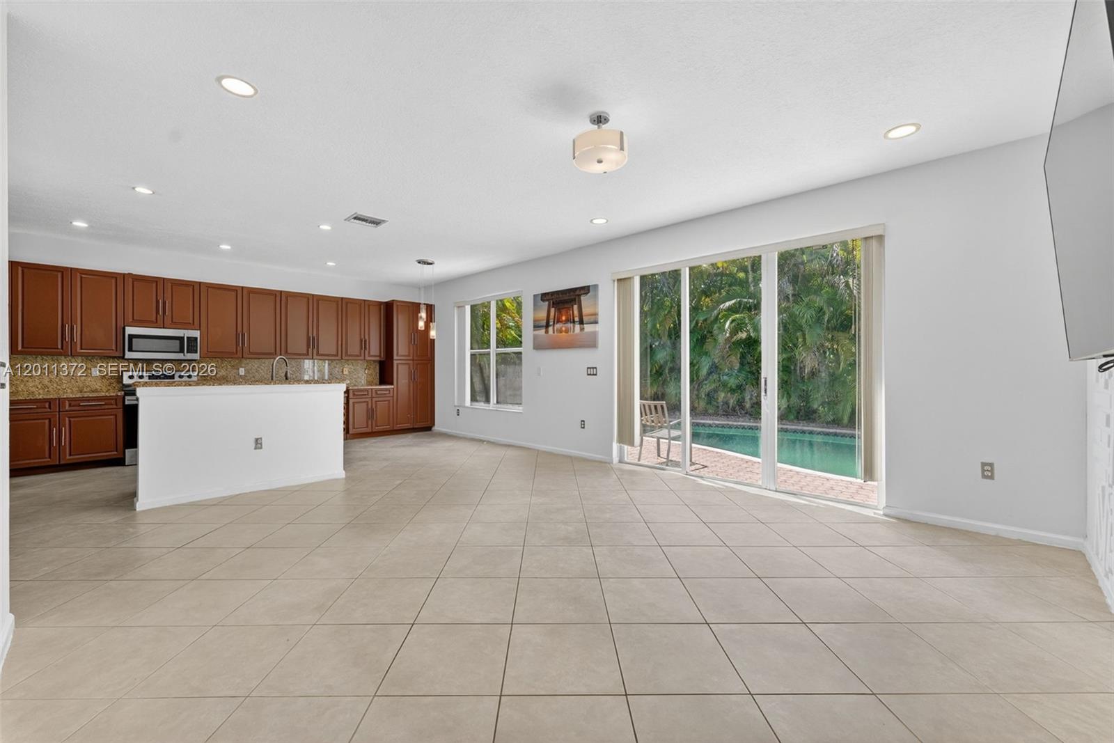 NORTH 29 ASSOC - Residential
