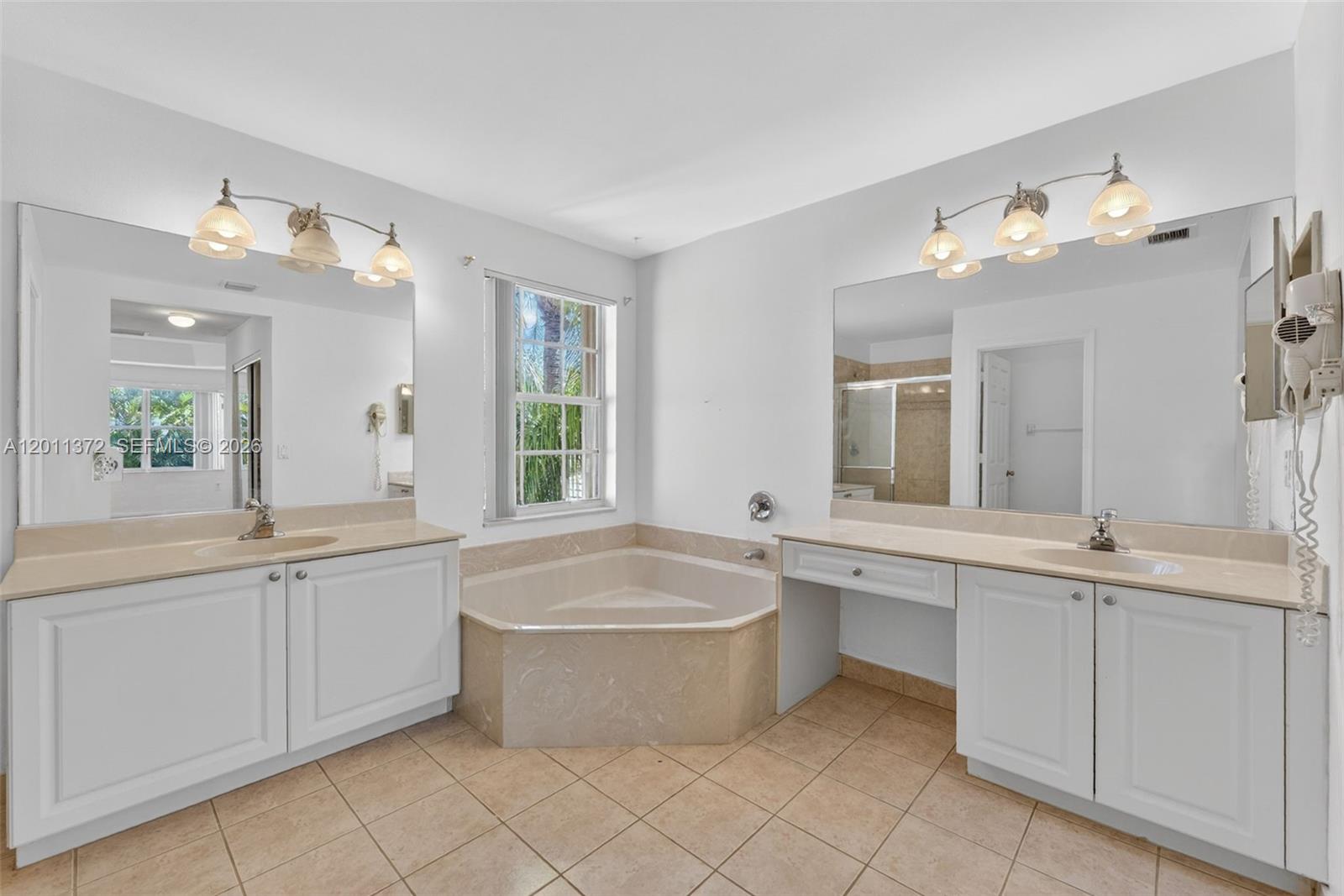 NORTH 29 ASSOC - Residential