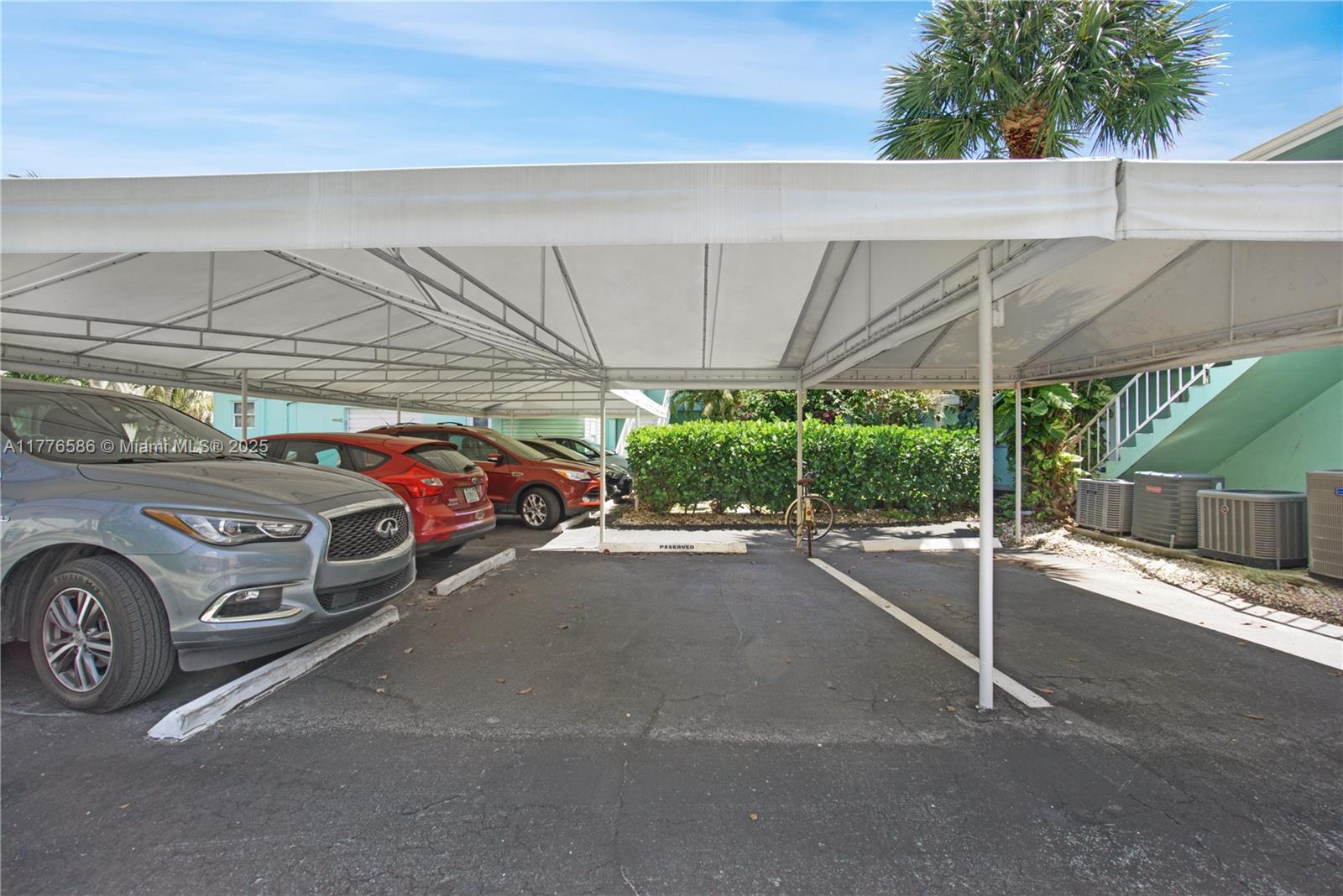 FOUR TWENTY ONE CONDO - Residential