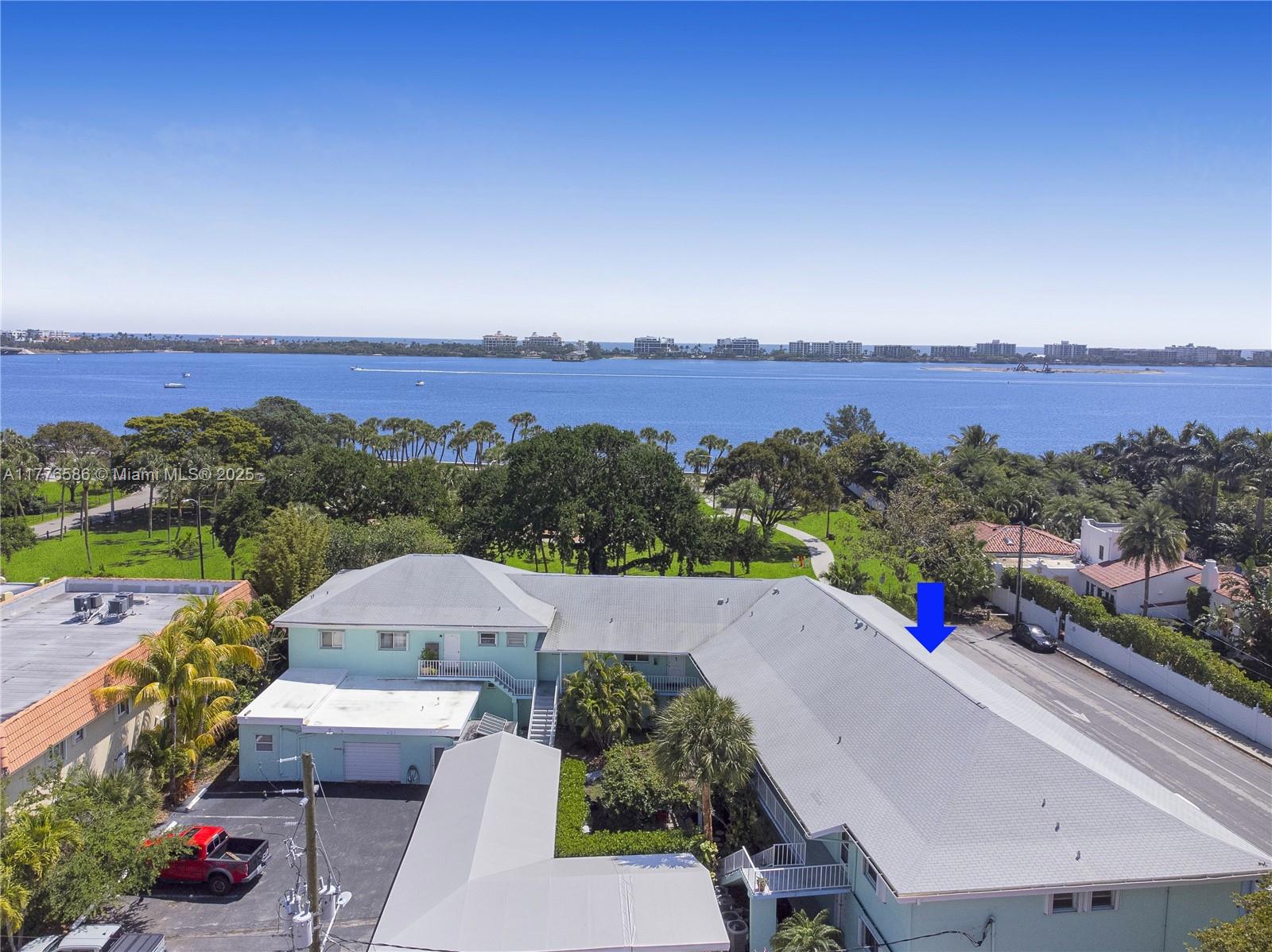 FOUR TWENTY ONE CONDO - Residential