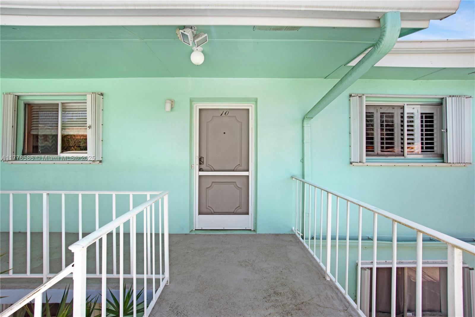 FOUR TWENTY ONE CONDO - Residential